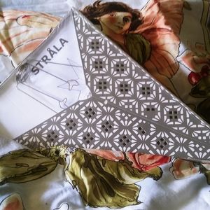 Strala paper lampshade